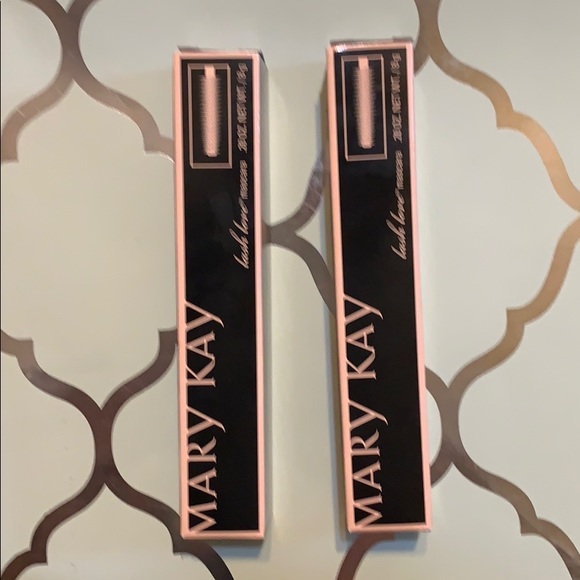 Mary Kay Love Lash Mascara - Picture 2 of 5